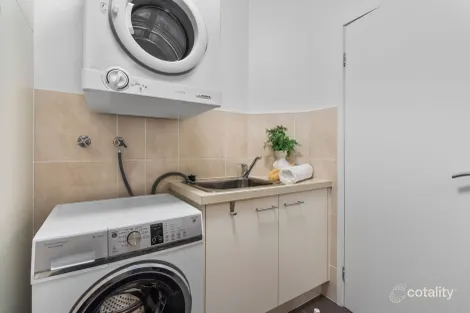 Property photo of 8/22 Back Street Biggera Waters QLD 4216