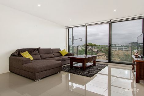 Property photo of 11/1 Woodward Way Caroline Springs VIC 3023
