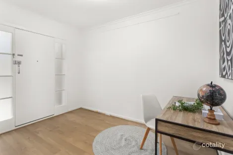 Property photo of 2/16 Lithgow Street Glen Iris VIC 3146