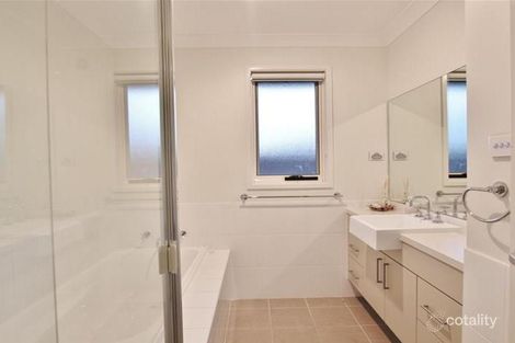 Property photo of 6 Longley Avenue Elderslie NSW 2570