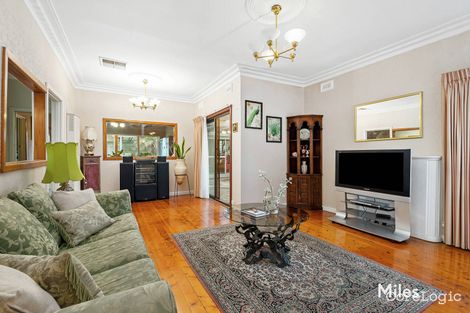 Property photo of 318 Rossmoyne Street Thornbury VIC 3071