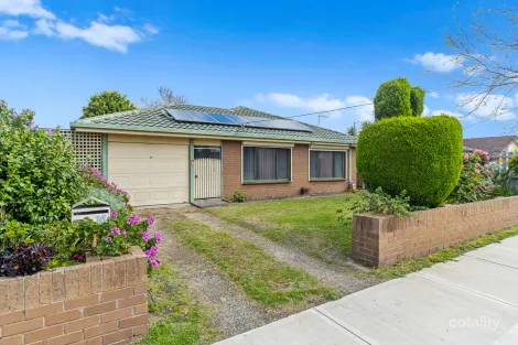 16 Campbell Pde, Cranbourne, VIC 3977