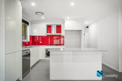 Property photo of 25 Daylesford Close Ropes Crossing NSW 2760