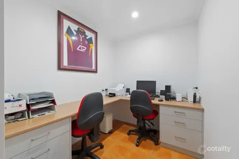 Property photo of 6 Yakki Court Arana Hills QLD 4054