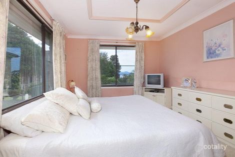 Property photo of 4 Metcalf Place Mount Warrigal NSW 2528