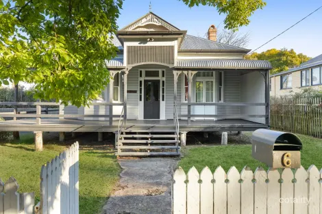 6 Isabel St, Toowoomba City, QLD 4350