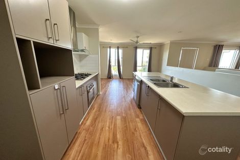 Property photo of 21 Sturt Court Glen Eden QLD 4680