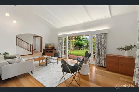 Property photo of 40 Daguilar Road The Gap QLD 4061