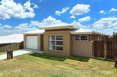 1 Peony Lane, Glenvale, QLD 4350
