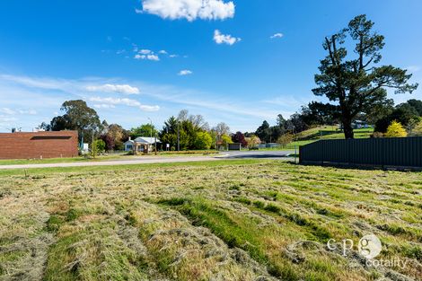 Property photo of 34 Roderick Street Taradale VIC 3447