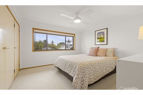 Property photo of 3 Sheridan Park Avenue Broadbeach Waters QLD 4218