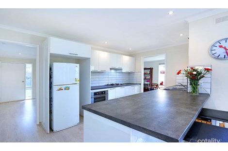 Property photo of 14 Owen Court Somerville VIC 3912