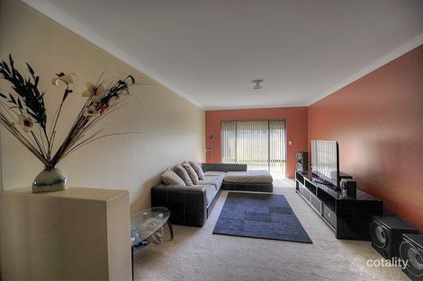 Property photo of 10 Bookleaf Loop Halls Head WA 6210