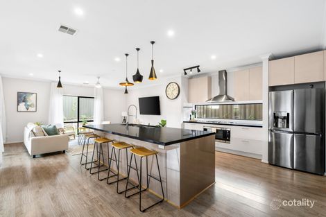 Property photo of 42 Rivervalley Boulevard Sunshine North VIC 3020