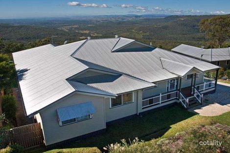 Property photo of 52 Skyline Drive Blue Mountain Heights QLD 4350