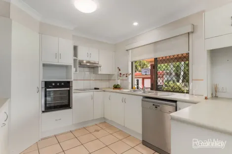 Property photo of 7 Wilton Court Flinders View QLD 4305