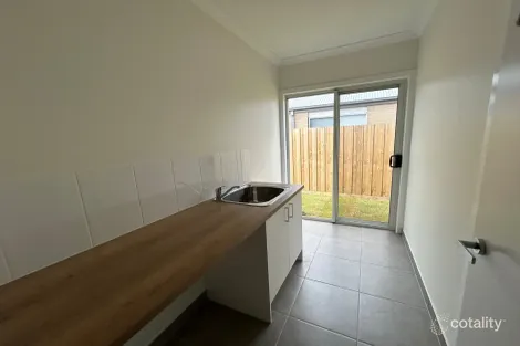 Property photo of 6 Sears Avenue Warrnambool VIC 3280