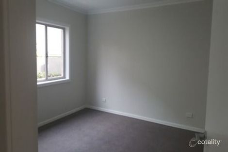 Property photo of 1 Ferndale Close Constitution Hill NSW 2145