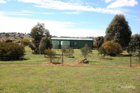 Property photo of 33 McKenna Close Bejoording WA 6566