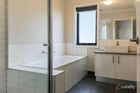 Property photo of 20 Damask Way Mernda VIC 3754