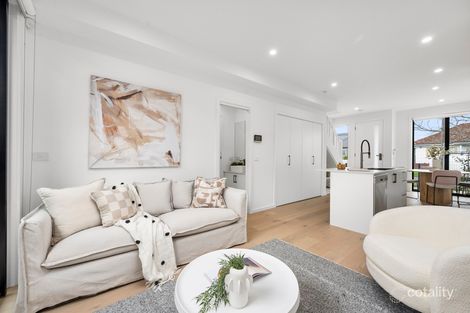 Property photo of 2 Dunedin Street Maidstone VIC 3012