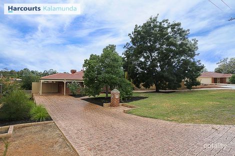 11 Wood Ct, Lesmurdie, WA 6076