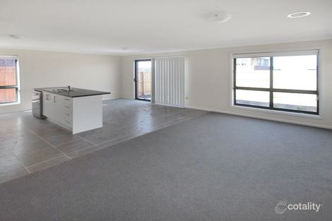 Property photo of 27 Robinson Drive Weir Views VIC 3338