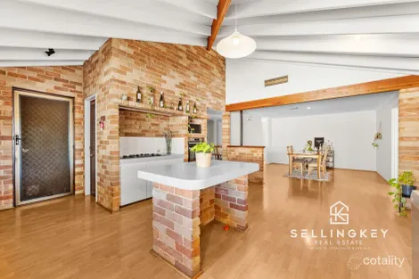 Property photo of 13 Peak View Canning Vale WA 6155