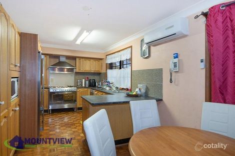 Property photo of 18 Wyandotte Place Seven Hills NSW 2147