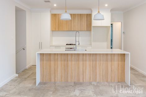 Property photo of 9 Keyte Street Googong NSW 2620