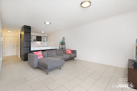 Property photo of 3/77 Douglas Street Greenslopes QLD 4120