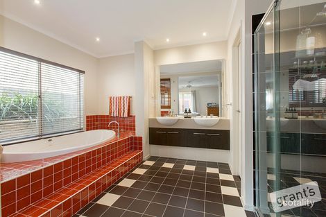 Property photo of 9 Oakmoss Place Berwick VIC 3806