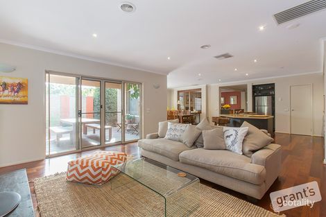 Property photo of 9 Oakmoss Place Berwick VIC 3806