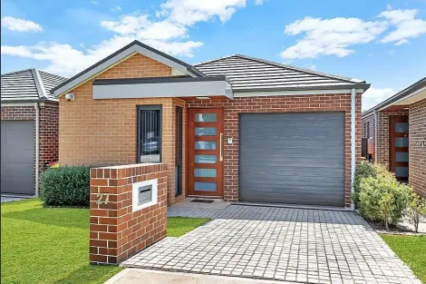 Property photo of 27 Annaluke Street Riverstone NSW 2765