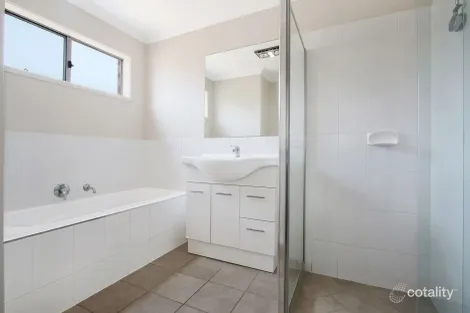Property photo of 19 Bevington Bend Lavington NSW 2641