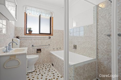 Property photo of 12 Shipton Crescent Mount Warrigal NSW 2528