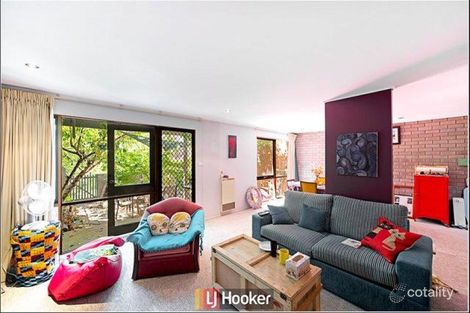 Property photo of 85 Barnet Close Phillip ACT 2606
