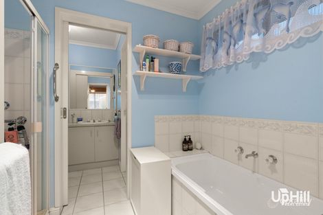 Property photo of 2 The Ridge Hampton Park VIC 3976