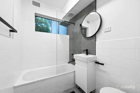 Property photo of 2/13 Devlin Street Ryde NSW 2112