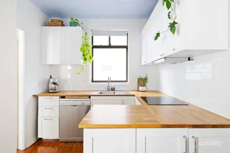 Property photo of 6 Selby Avenue Dee Why NSW 2099