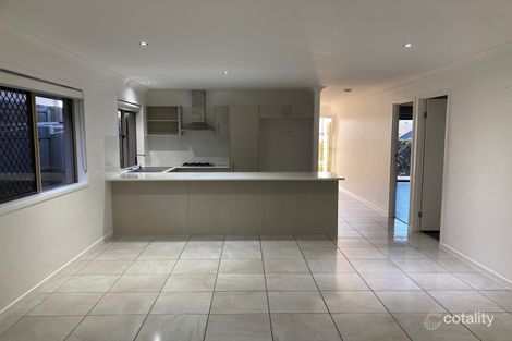 Property photo of 20 Bowerbird Street Deebing Heights QLD 4306