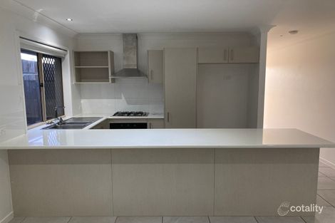 Property photo of 20 Bowerbird Street Deebing Heights QLD 4306