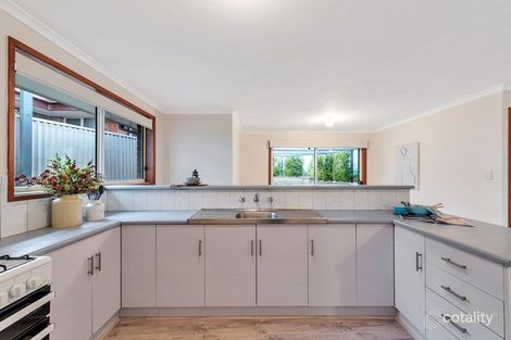 Property photo of 2A Heylen Court Hackham SA 5163