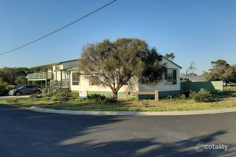 Property photo of 1 Beachcomber Road Golden Beach VIC 3851