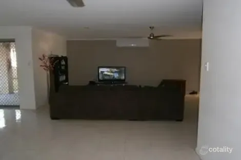 Property photo of 9 Peacock Drive Bundamba QLD 4304