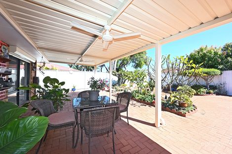 Property photo of 17 Kippilaw Loop Carramar WA 6031