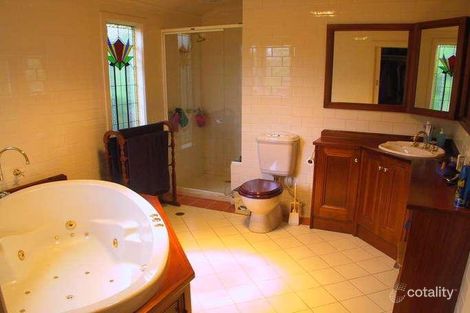 Property photo of 213 Highfield Road Camberwell VIC 3124