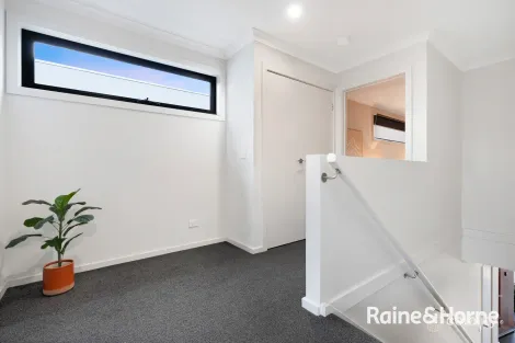 Property photo of 28 Mindful Circuit Clyde VIC 3978