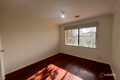 Property photo of 36 Lincolne Crescent Roxburgh Park VIC 3064