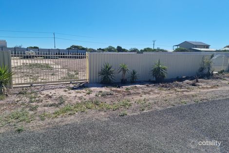 Property photo of 8 Kestrel Crescent Thompson Beach SA 5501
